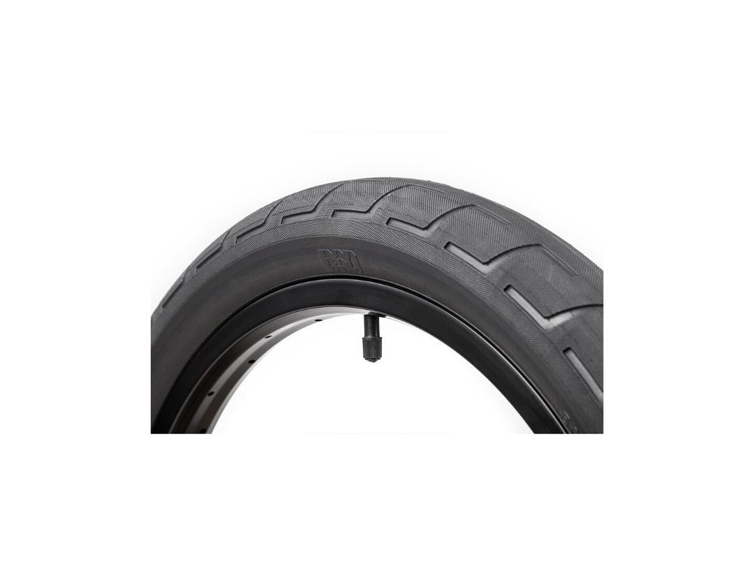 BSD Donnastreet Kevlar Tire