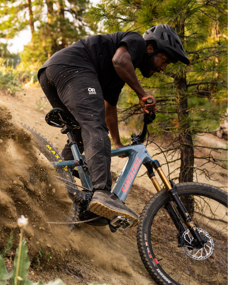 Rider climbing on the Santa Cruz Vala