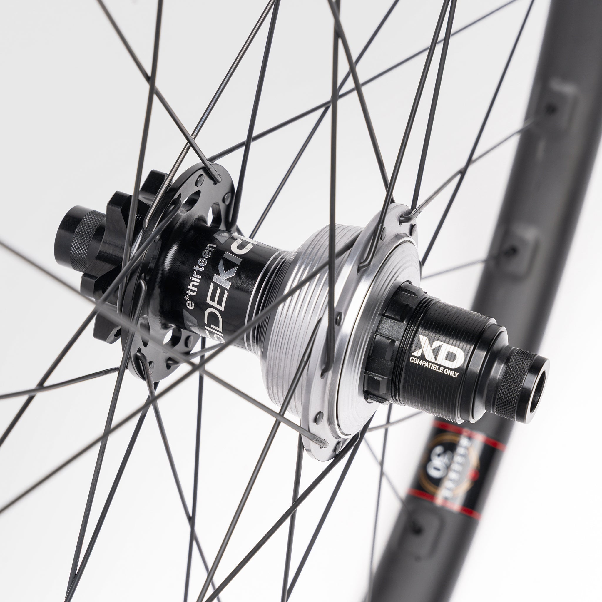 30|HD Carbon (5)