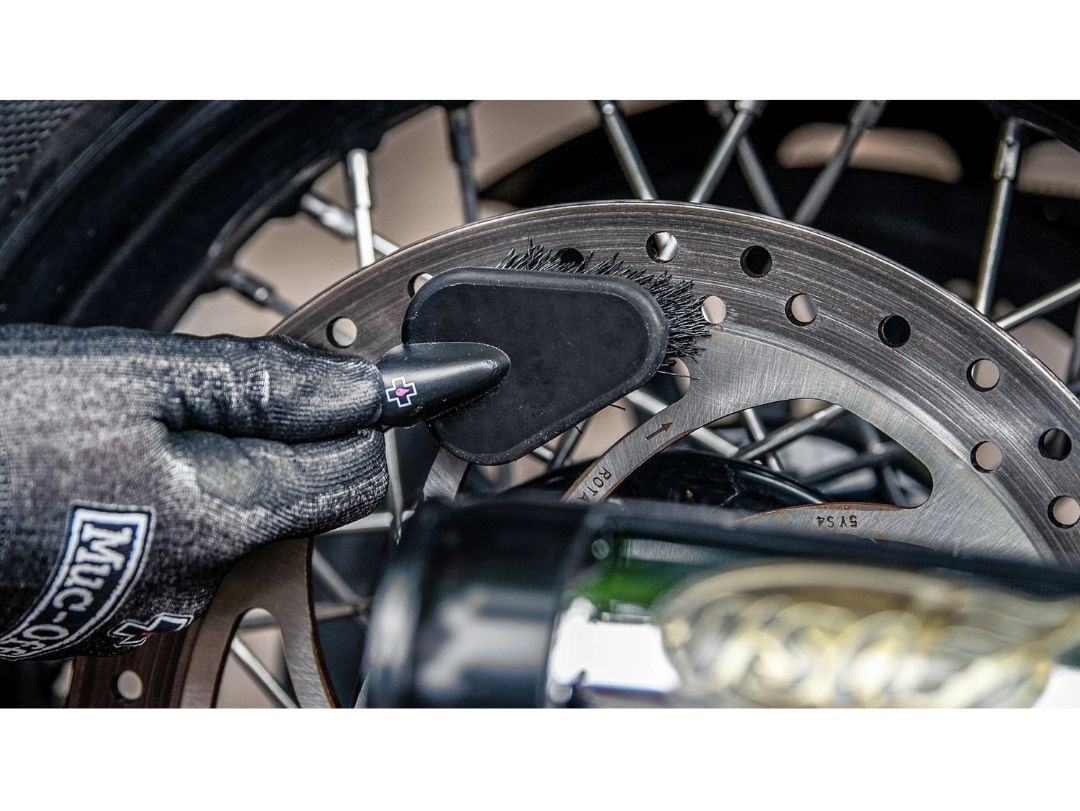 MUC-OFF Detailing Brush