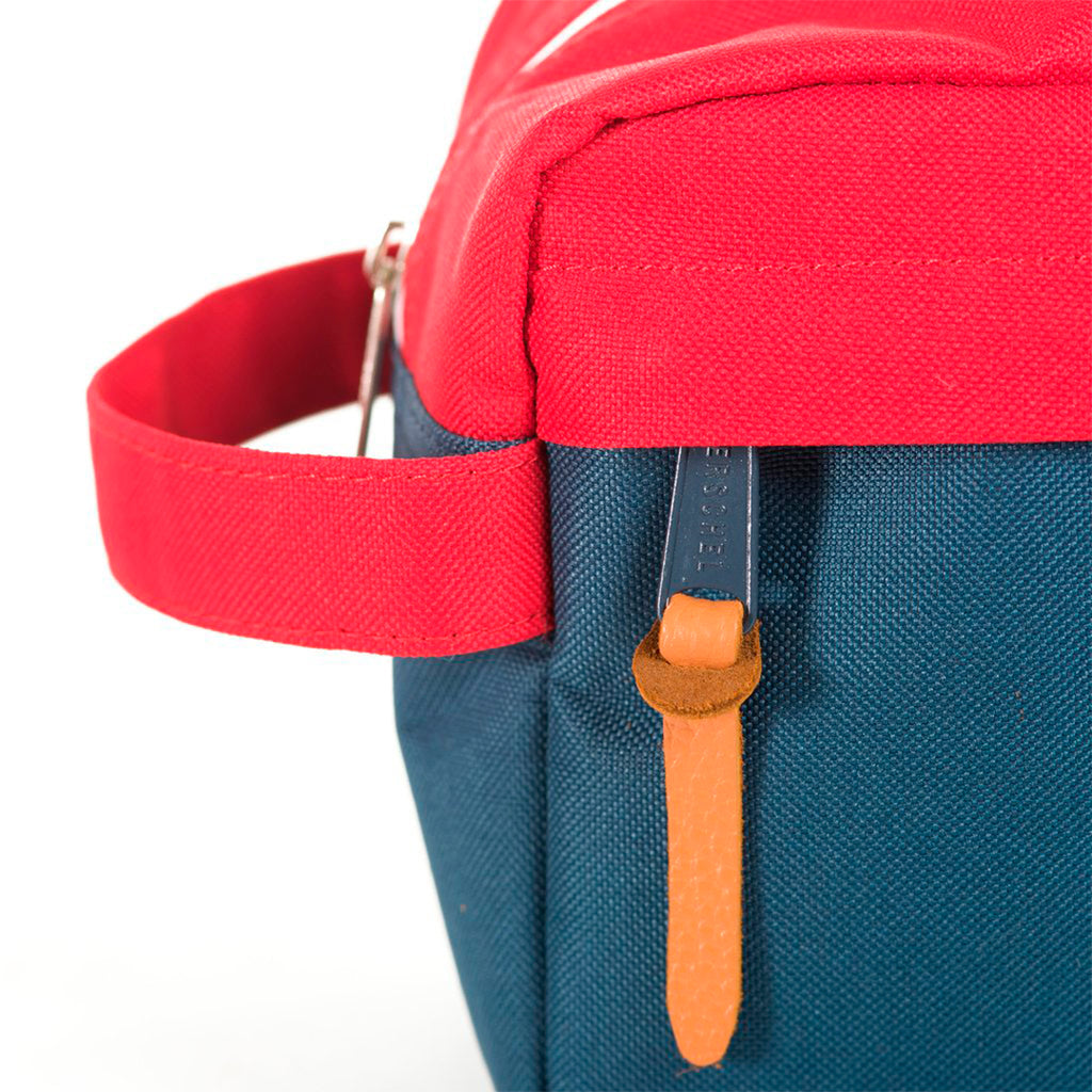 HERSCHEL Chapter Travel Kit | Carry-On - Legend Bikes